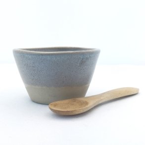 Lille saltsk�l i betongr�