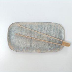 Rektangul�rt fad i gr� med nuancer af bl�